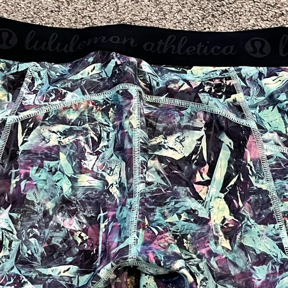 Lululemon shorts - Picture 4 of 5